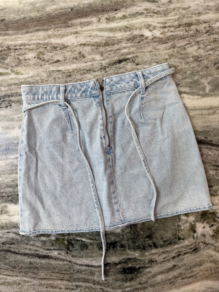 Pacsun Light Wash Denim Mini Skirt With Waist Tie Size 27
